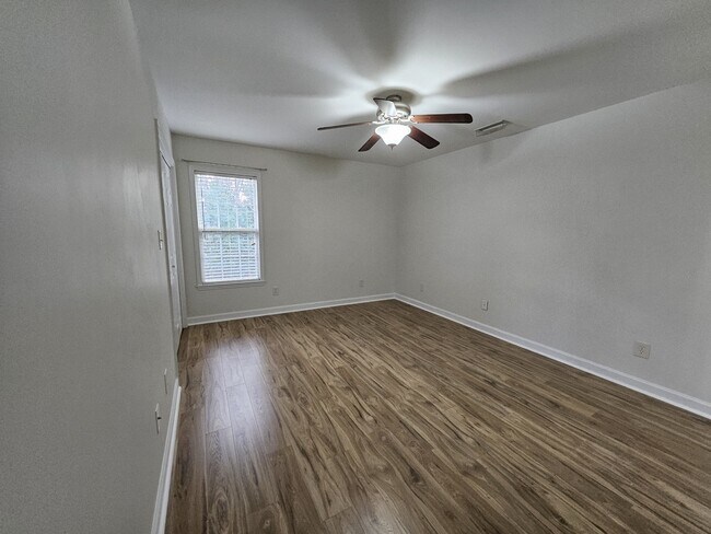 Building Photo - 1307 S Taylor St