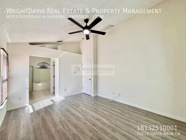 Building Photo - 10028 Oasis Palm Dr