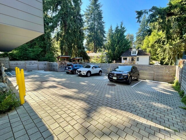 Building Photo - 4 Star Green Built 2-Bedroom, 2-Bath Townhome