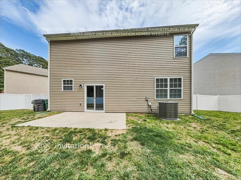 Building Photo - 7421 Larwill Ln