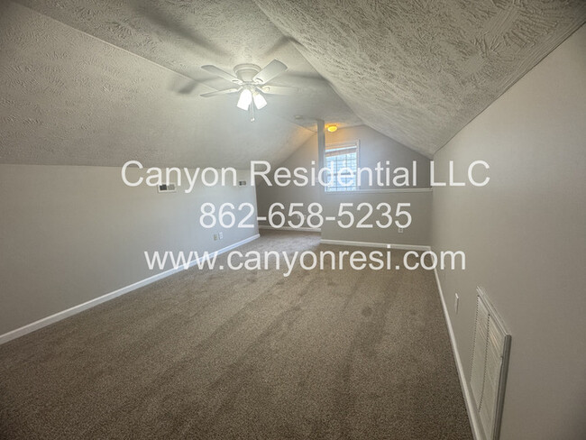 Building Photo - 3117 Winesap Rd