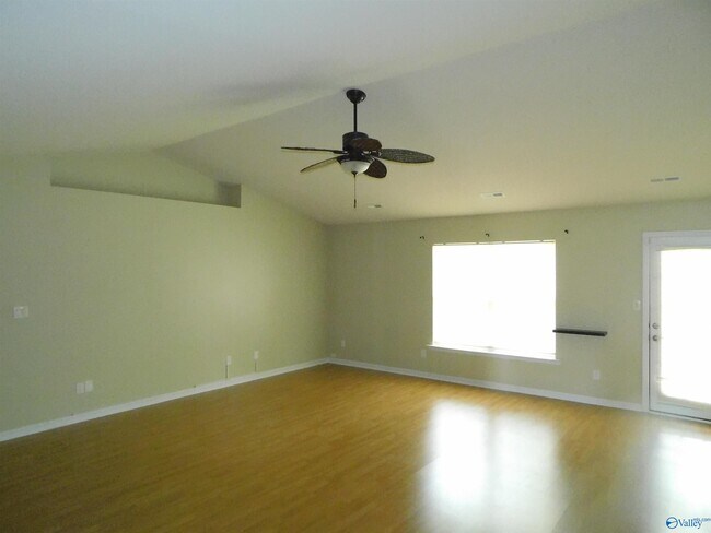 Building Photo - 134 Kendrick Ln