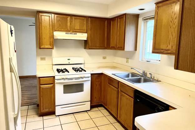 Building Photo - 2033 Manico Ct
