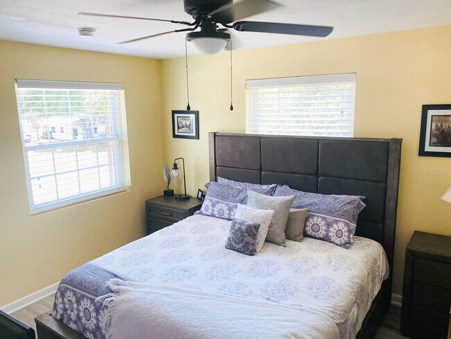 Building Photo - 1826 58th St S