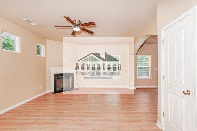 Building Photo - 133 Centerra Springs Dr