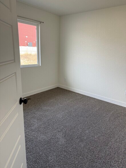 Building Photo - 5304 Silverton St