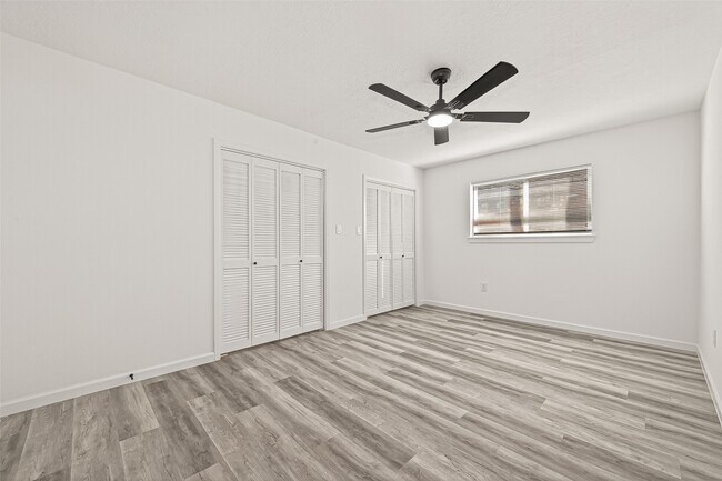 Building Photo - 11434 Loyola Dr