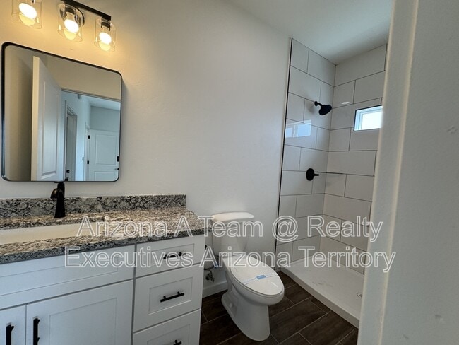 Building Photo - PM2: 2126 North Ralph Avenue