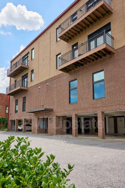 Building Photo - 301 Augusta St
