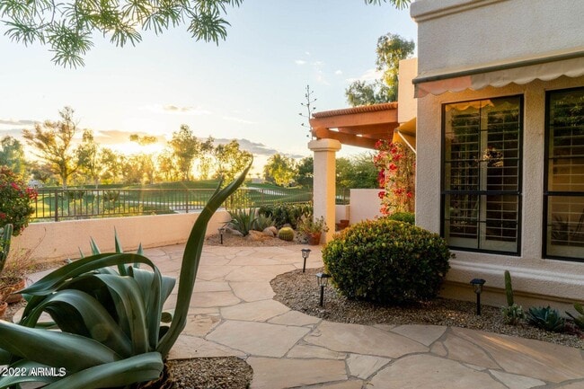 Building Photo - 7525 E Gainey Ranch Rd