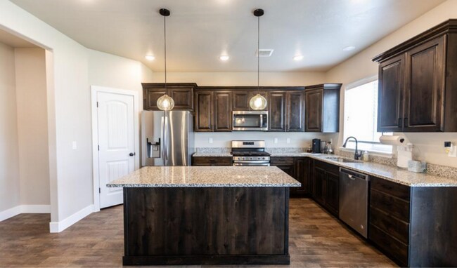 Building Photo - Beautiful 4 Bed, 2.5 Bath Home for Rent in Summerfield