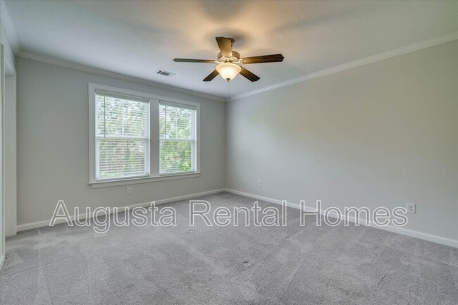 Building Photo - 504 Vinings Dr