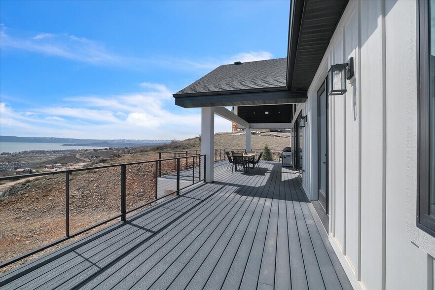 Building Photo - 1237 Sculpin Loop