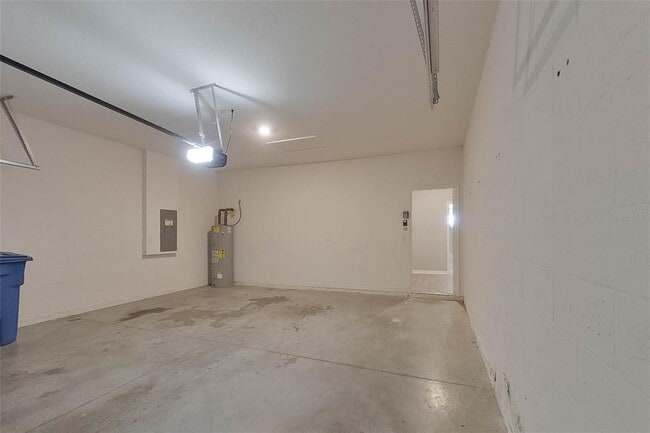 Building Photo - 30098 Fedora Cir