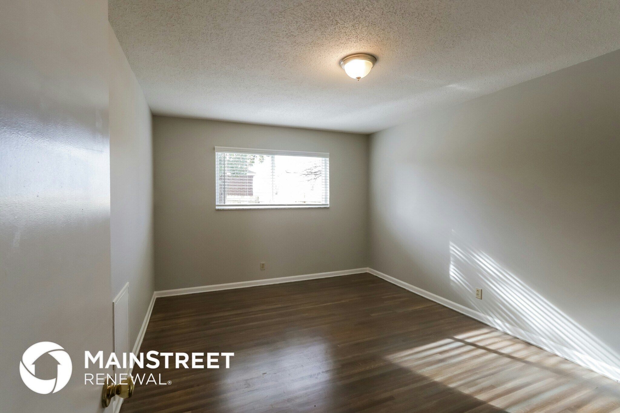 Building Photo - 4931 Darlington Dr