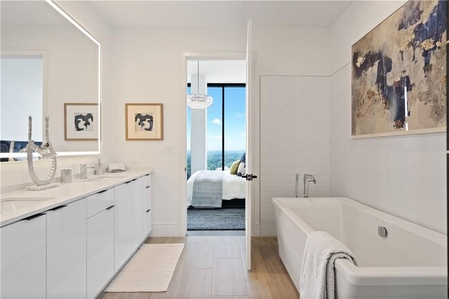 Building Photo - 788 West Marietta St NW