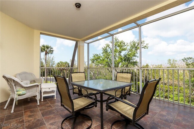 Building Photo - 20031 Sanibel View Cir