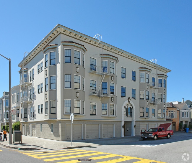 Building Photo - 2101 North Point St