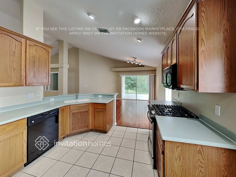 Building Photo - 33238 Irongate Dr