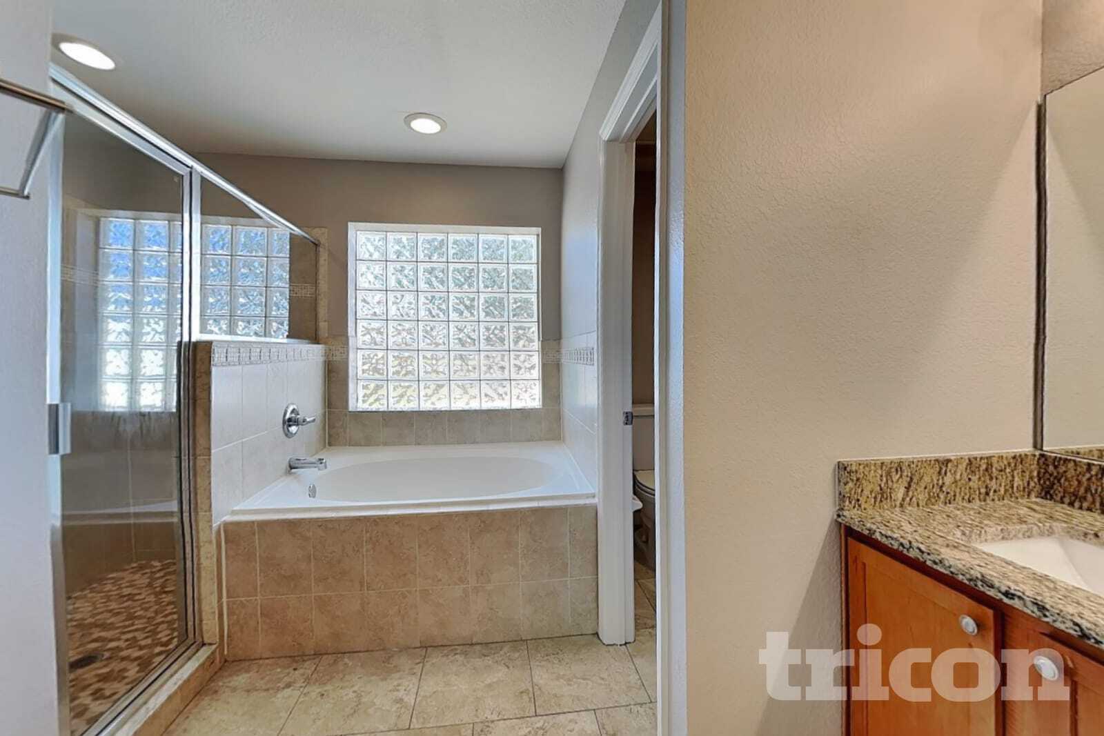 Building Photo - 10752 Carloway Hills Dr