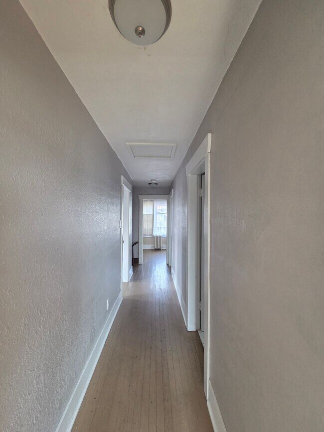 Building Photo - 4 bedroom 2 bath in Chehalis