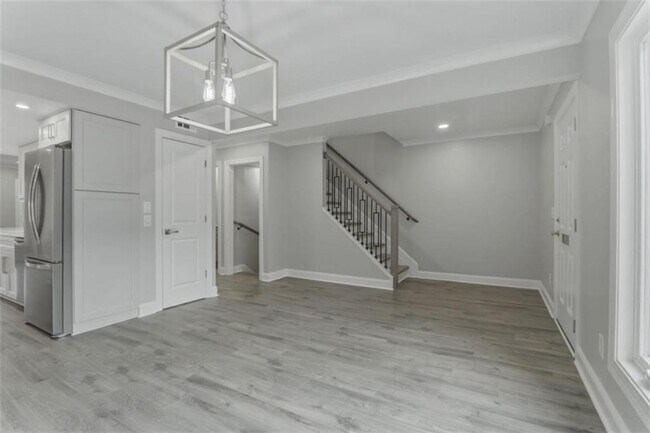 Building Photo - 49 Ivy Gates NE