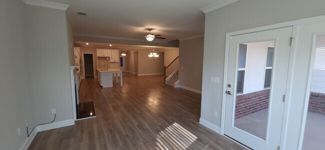 Building Photo - 2606 Dorset Ln