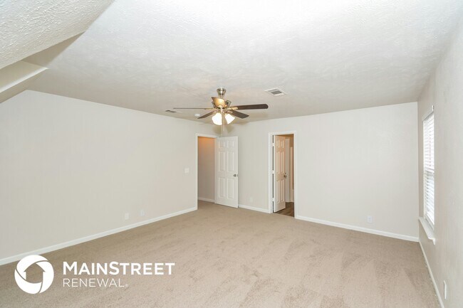 Building Photo - 1313 S Hampton Ct