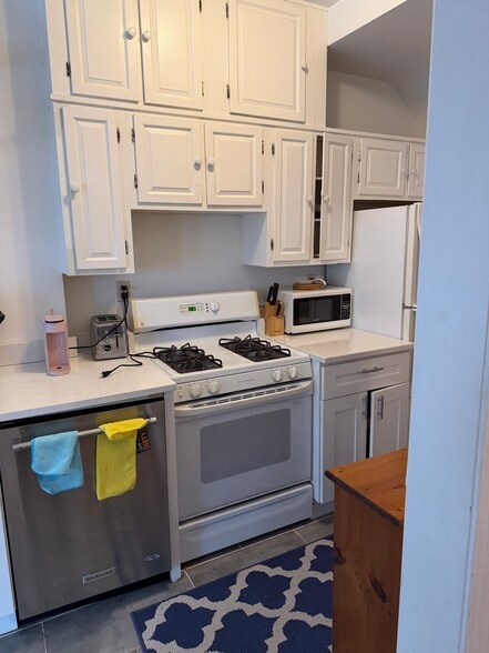 Building Photo - 2414 37th St NW