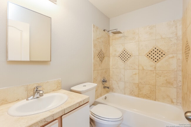 Building Photo - 4623 Everstone Creek