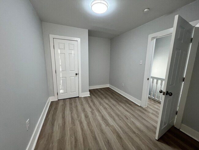 Building Photo - Renovated 3bd/1bth House with Rear yard!! SECTION 8 ONLY!!