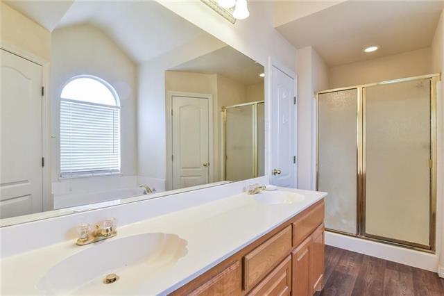 Building Photo - 502 Wild Springs Dr