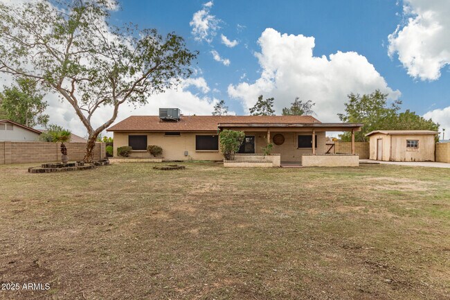 Building Photo - 16043 N 30th Ave