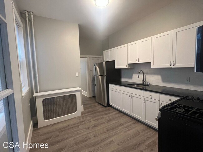 Building Photo - 3 br, 1.5 bath House - 952 S 8th St.