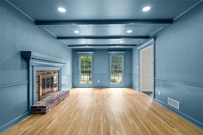 Building Photo - 2340 Castleridge Ct