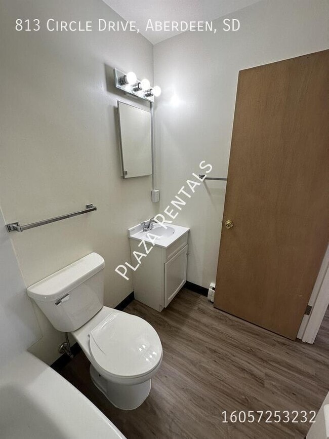 Building Photo - 2119 4th Ave SE