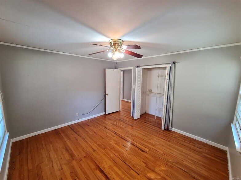 Building Photo - 959 Green Ridge Ct