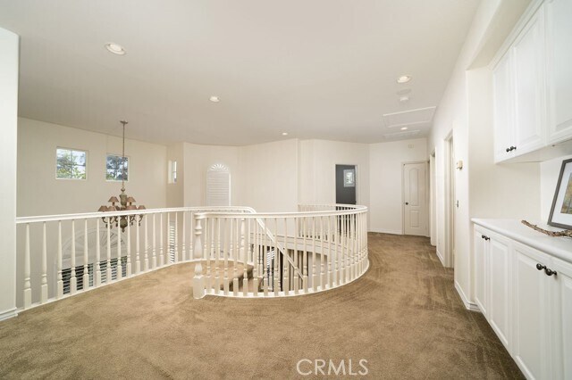 Building Photo - 26 Upland
