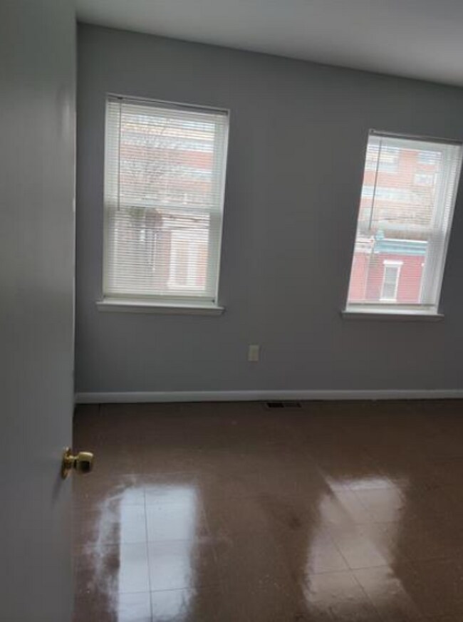 Building Photo - 3520 N 15th St