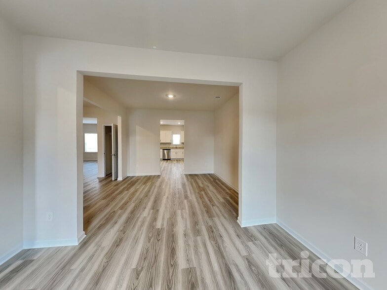 Building Photo - 264 Oliver Dr