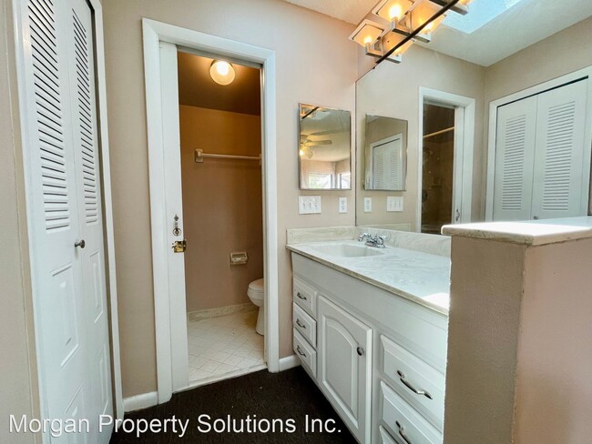 Building Photo - 3 br, 3 bath House - 3000 S. Semoran Blvd. #6