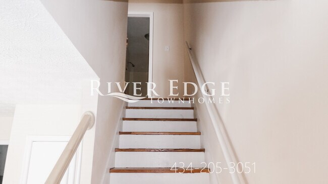 Stairway - 504 Lusardi Dr