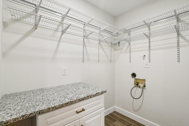 Building Photo - 2799 Brookcliff Landing NE