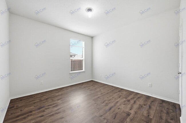 Building Photo - 2365 Bernese Ln