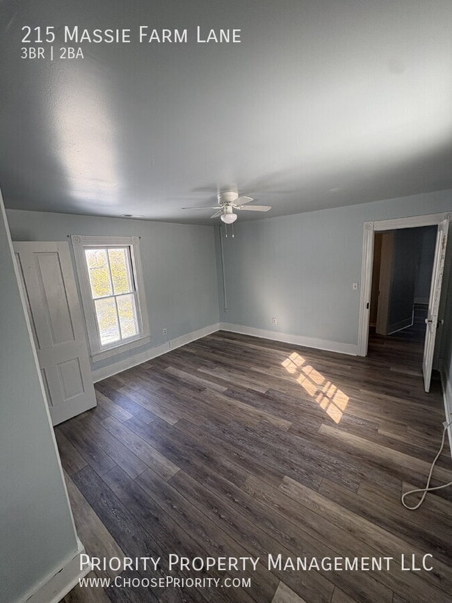 Building Photo - 215 Massie Farm Ln