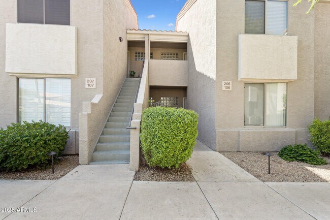 Building Photo - 5249 E Shea Blvd