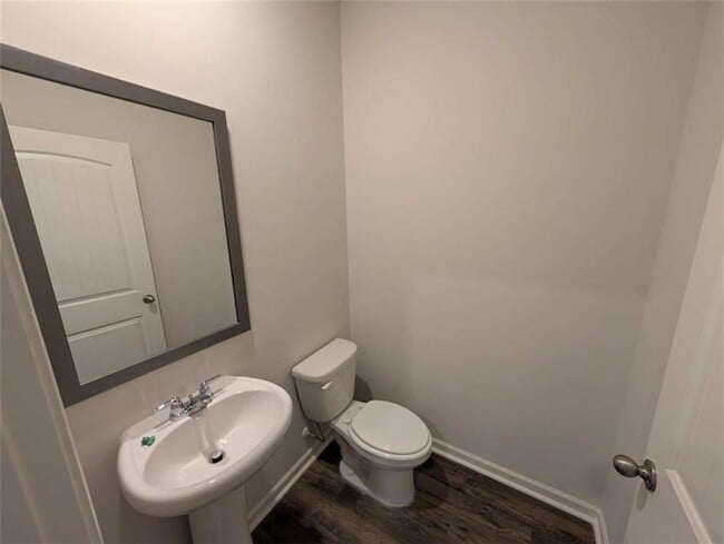 Building Photo - 2465 Poppy Ct