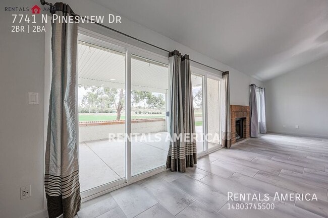 Building Photo - Resort Style Living