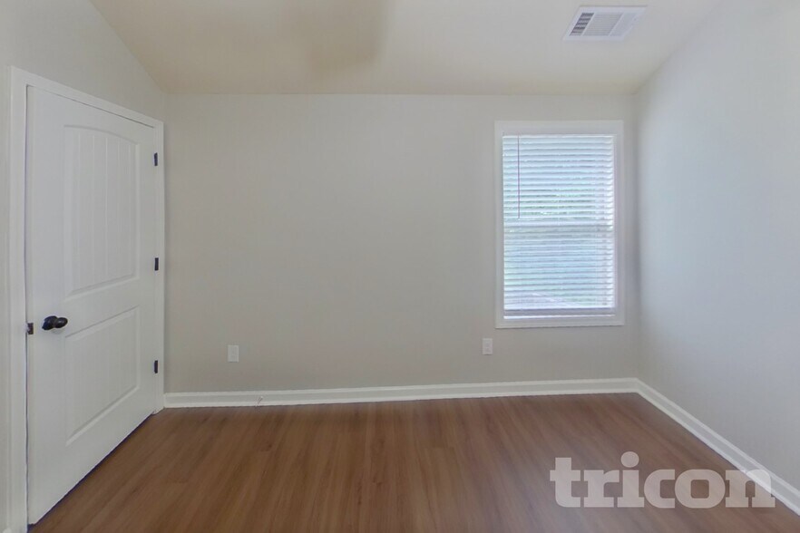 Building Photo - 217 Adeline Ln