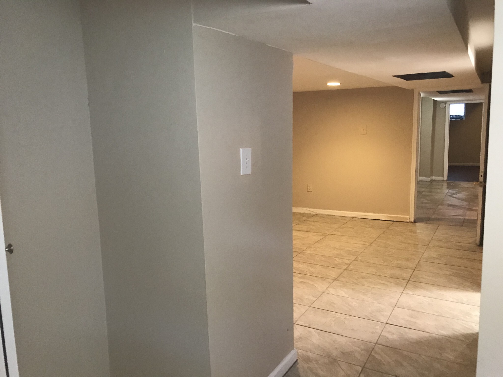 Building Photo - 3522 Greenspring Ave